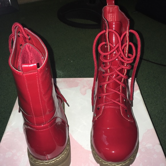 Dr Martens - Picture 3 of 4